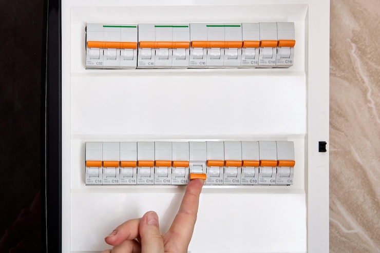 Acasă 90 Cum realizăm un tablou electric eficient energetic