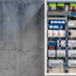 Avantajele standardizării componentelor în construcția tablourilor