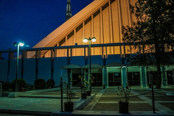 Eficiența energetică în iluminatul public: soluții și recomandări