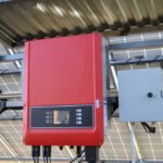 Cum alegem invertorul potrivit pentru un sistem fotovoltaic